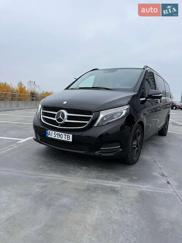 Минивэн Mercedes-Benz V-Class 2015 в Киеве