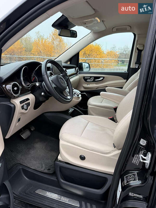 Минивэн Mercedes-Benz V-Class 2015 в Киеве