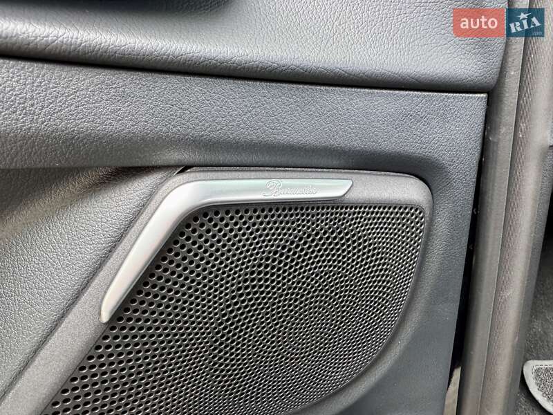 Минивэн Mercedes-Benz V-Class 2023 в Киеве фото 35 Минивэн Mercedes-Benz V-Class 2023 в Киеве