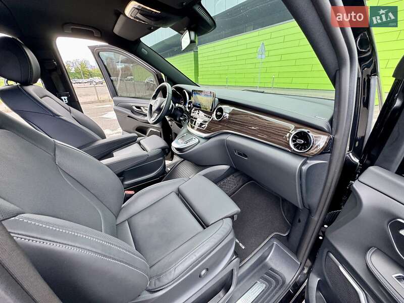 Минивэн Mercedes-Benz V-Class 2023 в Киеве фото 47 Минивэн Mercedes-Benz V-Class 2023 в Киеве