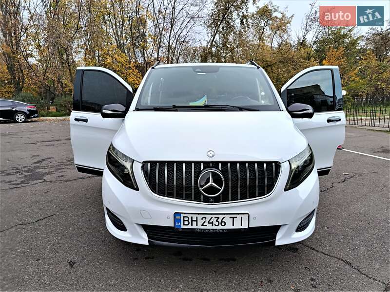 Мінівен Mercedes-Benz V-Class 2015 в Одесі
