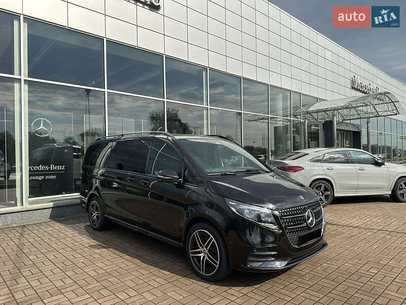 Минивэн Mercedes-Benz V-Class 2024 в Киеве