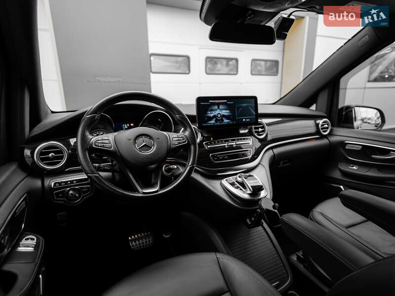 Минивэн Mercedes-Benz V-Class 2016 в Киеве фото 40 Минивэн Mercedes-Benz V-Class 2016 в Киеве
