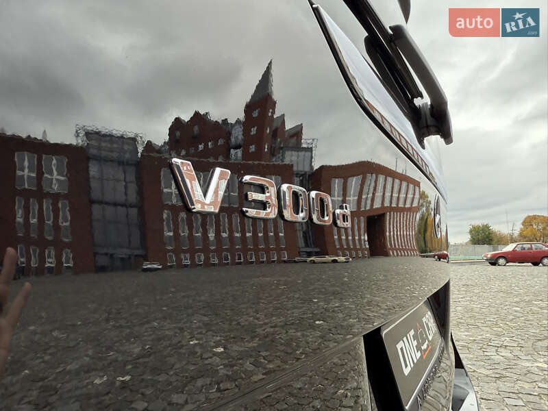 Минивэн Mercedes-Benz V-Class 2021 в Днепре