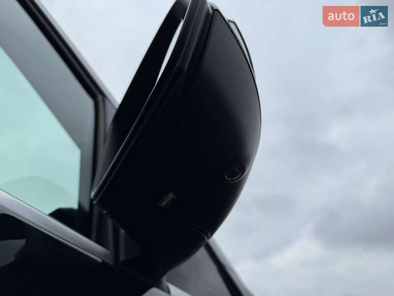 Минивэн Mercedes-Benz V-Class 2021 в Днепре