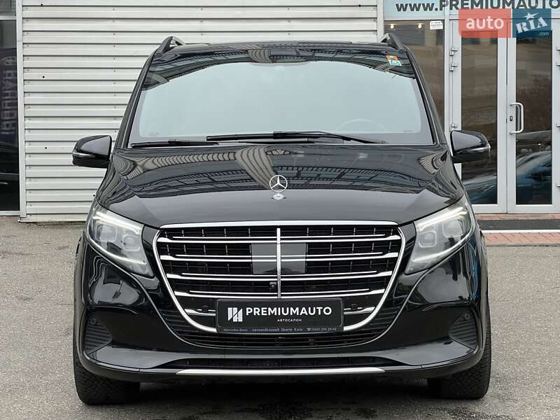 Минивэн Mercedes-Benz V-Class 2024 в Киеве