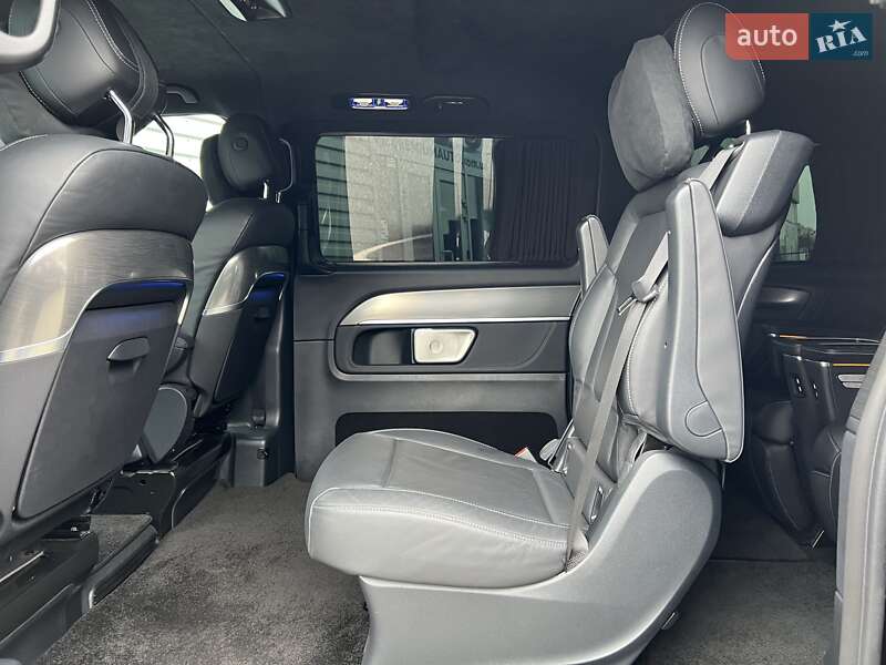 Минивэн Mercedes-Benz V-Class 2024 в Киеве