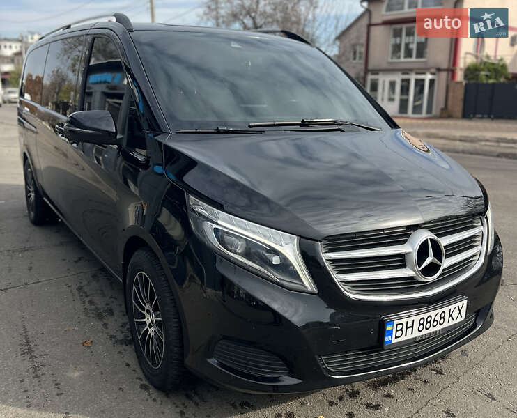 Мінівен Mercedes-Benz V-Class 2016 в Одесі