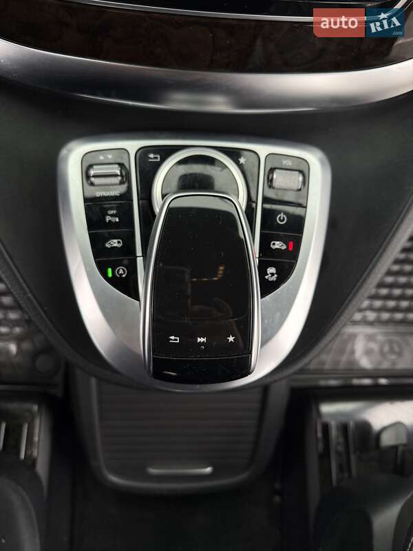 Мінівен Mercedes-Benz V-Class 2017 в Дніпрі фото 14 Мінівен Mercedes-Benz V-Class 2017 в Дніпрі