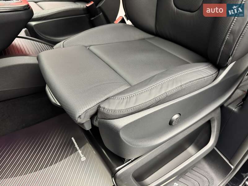 Мінівен Mercedes-Benz V-Class 2025 в Києві фото 35 Мінівен Mercedes-Benz V-Class 2025 в Києві