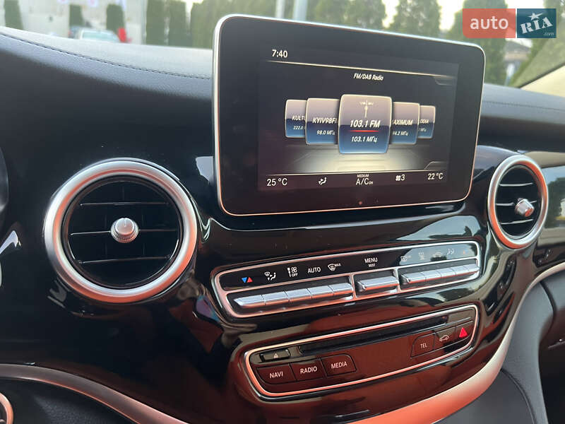 Мінівен Mercedes-Benz V-Class 2015 в Києві фото 18 Мінівен Mercedes-Benz V-Class 2015 в Києві