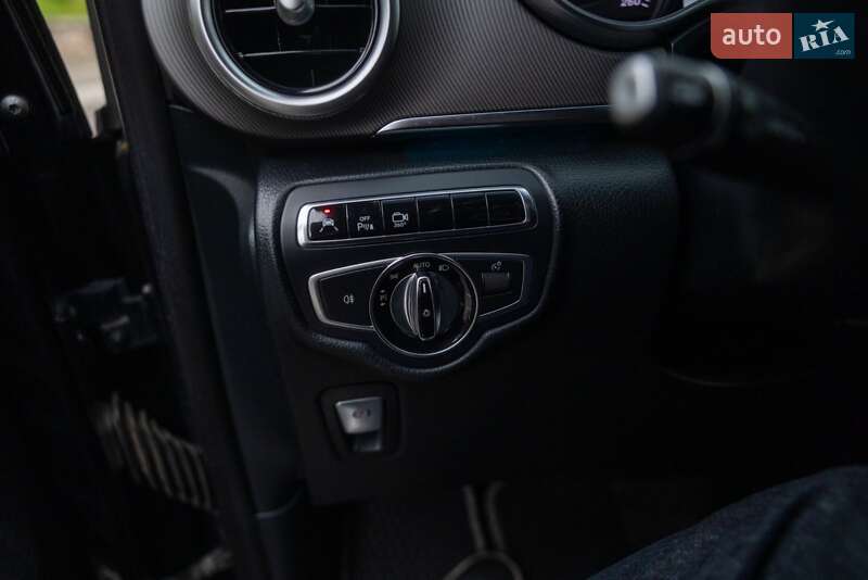 Минивэн Mercedes-Benz V-Class 2015 в Киеве