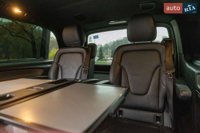 Минивэн Mercedes-Benz V-Class 2015 в Киеве