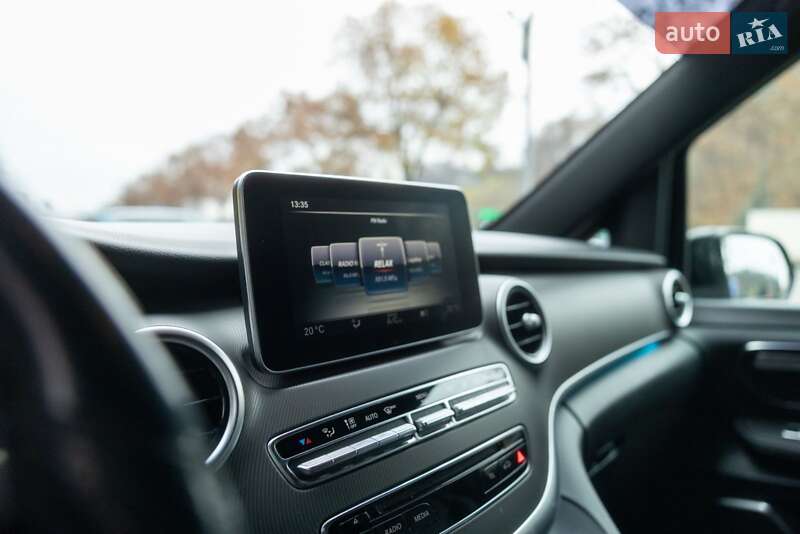 Минивэн Mercedes-Benz V-Class 2015 в Киеве