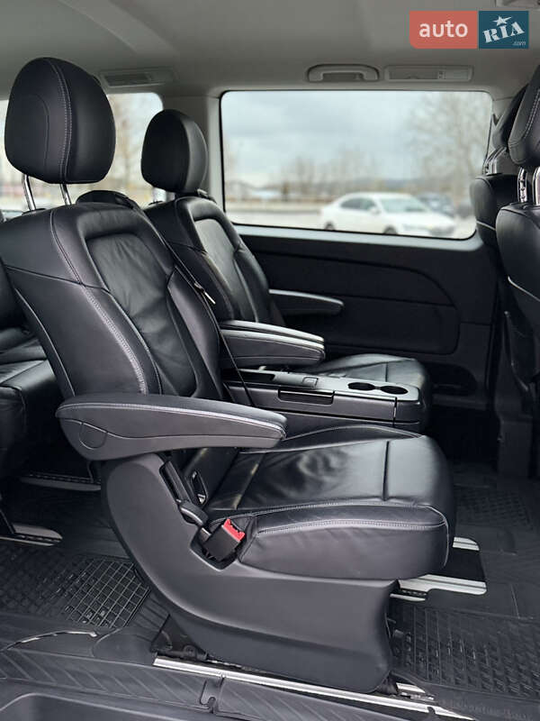 Минивэн Mercedes-Benz V-Class 2018 в Киеве фото 12 Минивэн Mercedes-Benz V-Class 2018 в Киеве