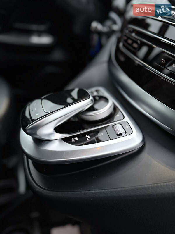 Минивэн Mercedes-Benz V-Class 2018 в Киеве фото 17 Минивэн Mercedes-Benz V-Class 2018 в Киеве