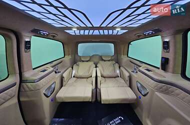 Минивэн Mercedes-Benz V-Class 2022 в Киеве