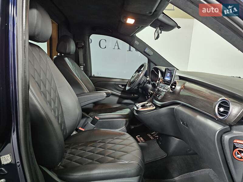 Мінівен Mercedes-Benz V-Class 2022 в Києві