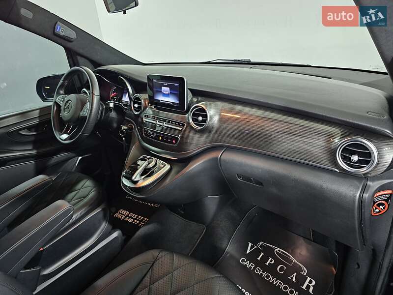 Мінівен Mercedes-Benz V-Class 2022 в Києві