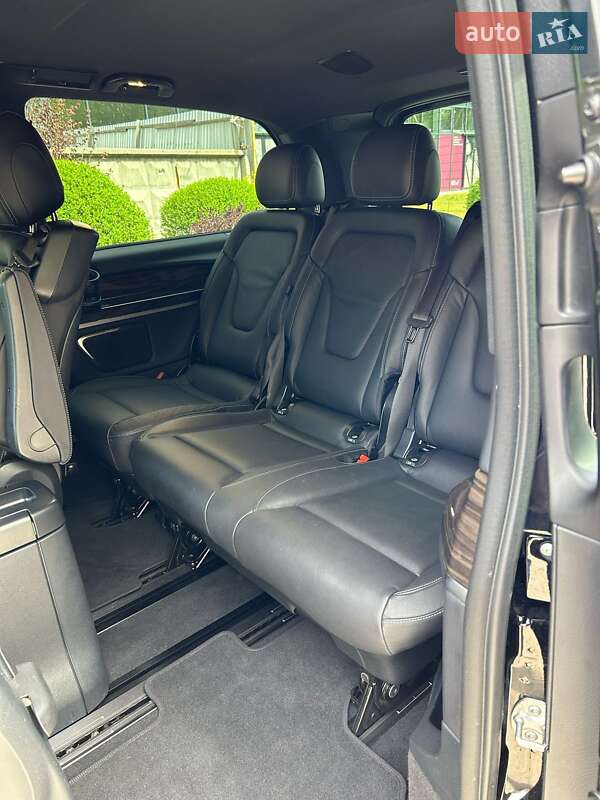 Мінівен Mercedes-Benz V-Class 2022 в Києві