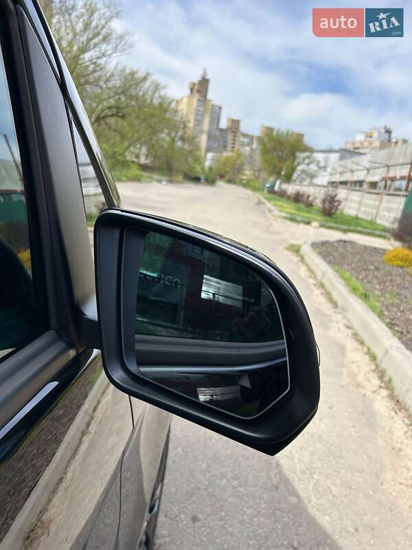 Мінівен Mercedes-Benz V-Class 2022 в Києві