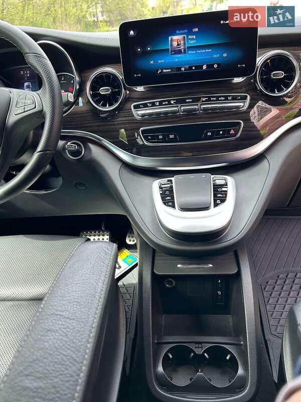 Мінівен Mercedes-Benz V-Class 2022 в Києві