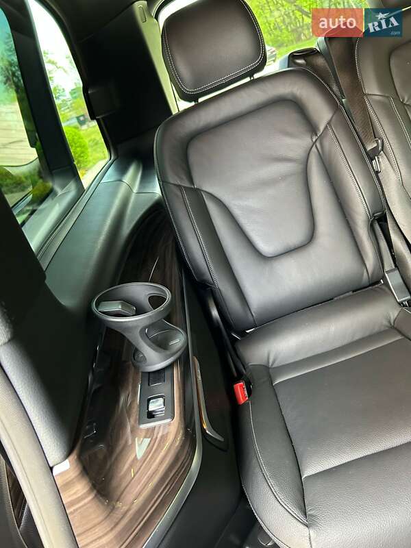 Мінівен Mercedes-Benz V-Class 2022 в Києві
