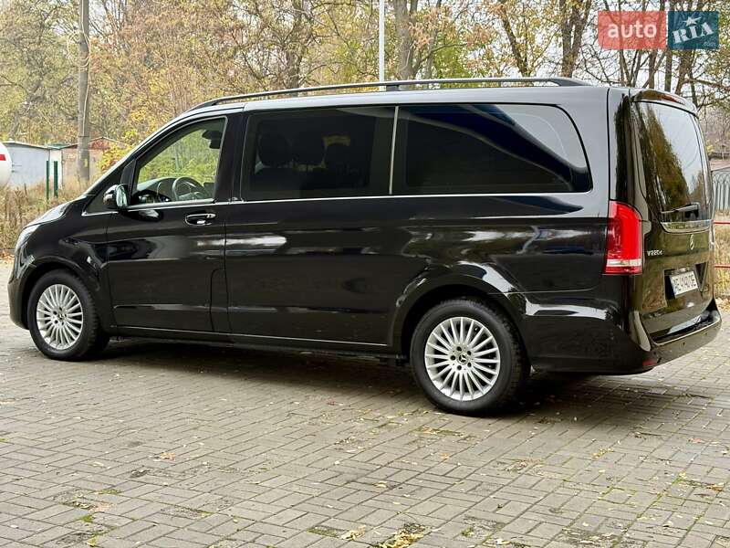 Мінівен Mercedes-Benz V-Class 2020 в Дніпрі