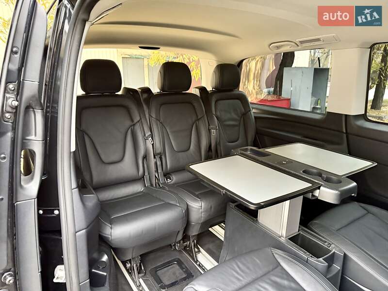 Мінівен Mercedes-Benz V-Class 2020 в Дніпрі