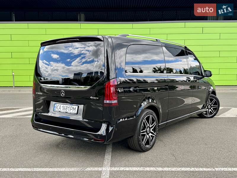 Минивэн Mercedes-Benz V-Class 2023 в Киеве