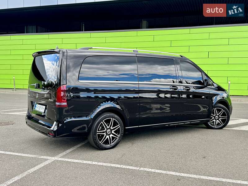 Минивэн Mercedes-Benz V-Class 2023 в Киеве