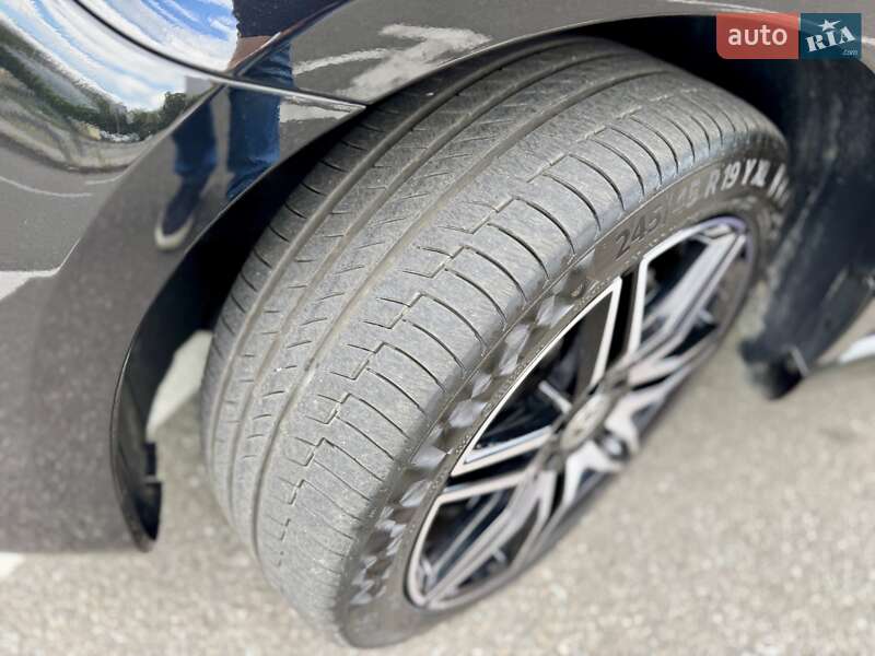 Минивэн Mercedes-Benz V-Class 2023 в Киеве