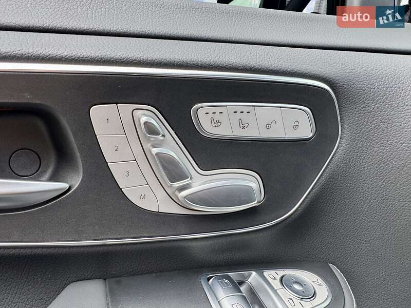 Минивэн Mercedes-Benz V-Class 2023 в Киеве