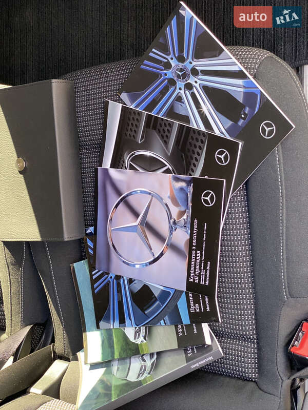 Мінівен Mercedes-Benz V-Class 2023 в Києві