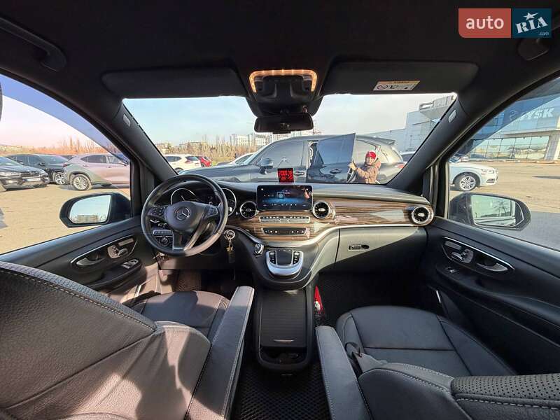 Минивэн Mercedes-Benz V-Class 2021 в Кривом Роге