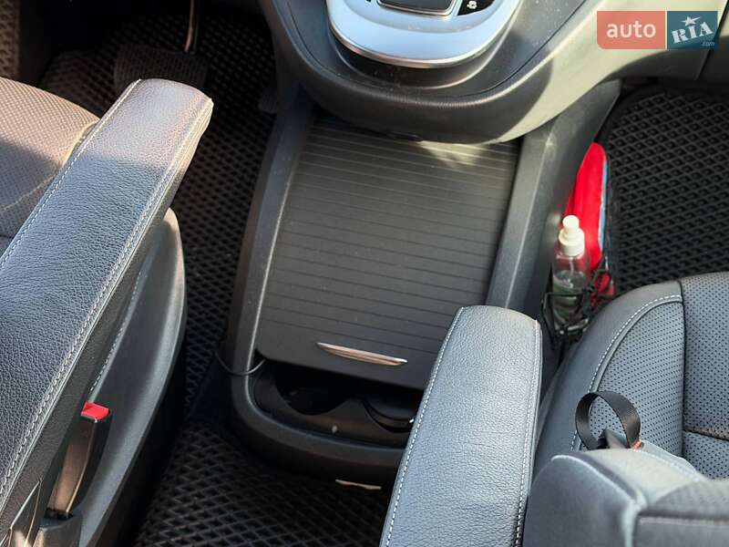 Минивэн Mercedes-Benz V-Class 2021 в Кривом Роге