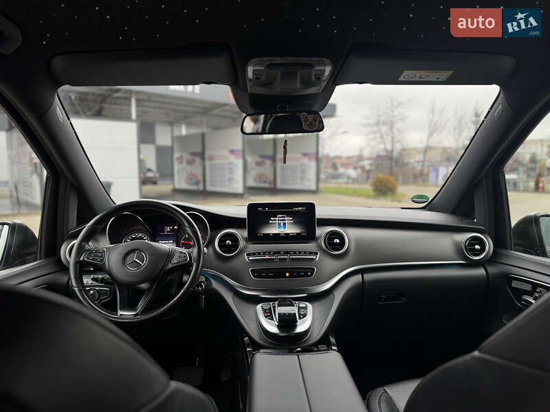 Минивэн Mercedes-Benz V-Class 2016 в Сторожинце