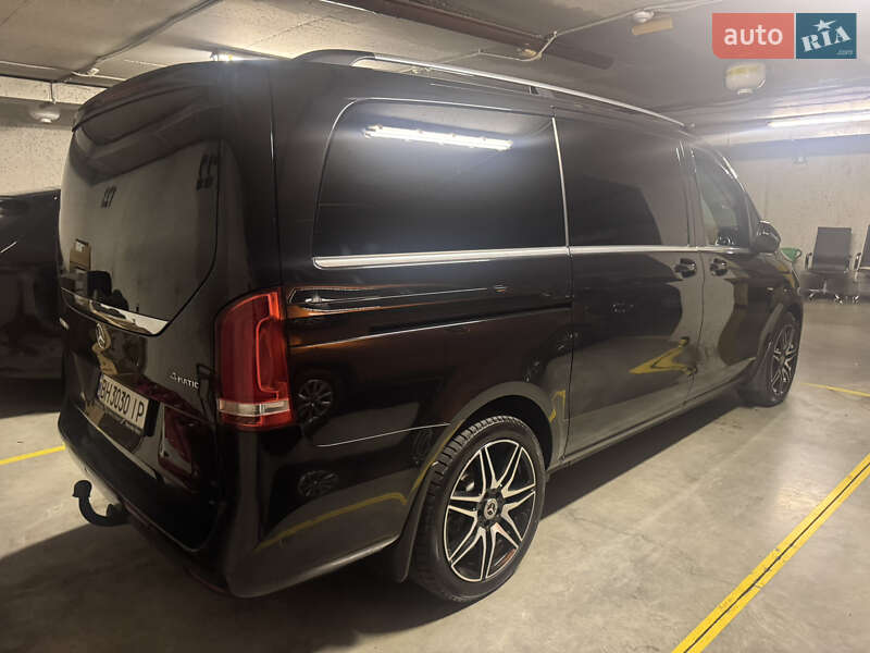 Минивэн Mercedes-Benz V-Class 2016 в Одессе