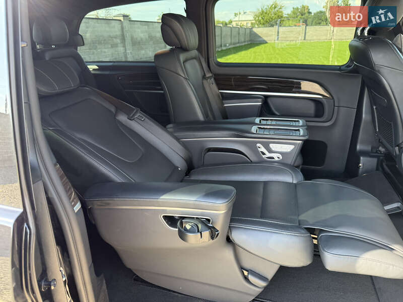 Мінівен Mercedes-Benz V-Class 2022 в Коломиї