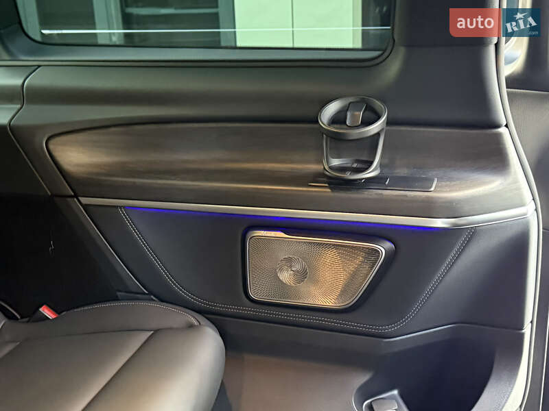 Мінівен Mercedes-Benz V-Class 2025 в Києві