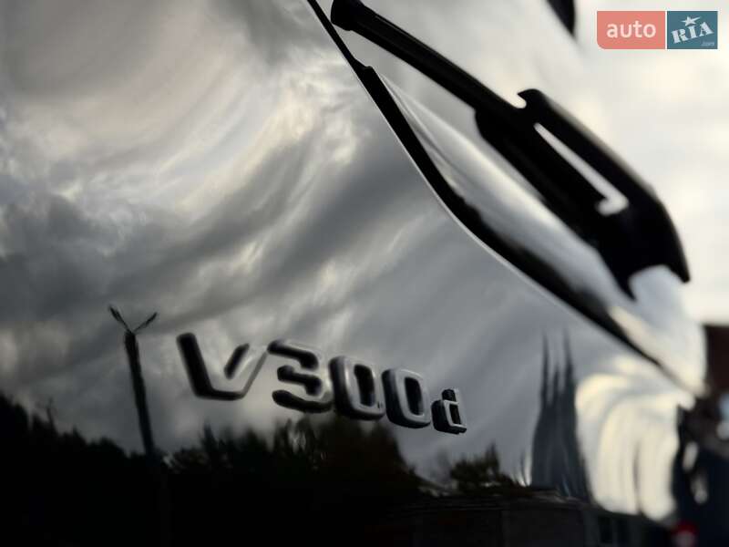 Мінівен Mercedes-Benz V-Class 2020 в Одесі