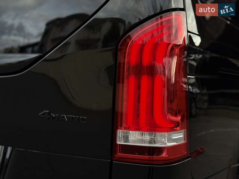 Мінівен Mercedes-Benz V-Class 2020 в Одесі