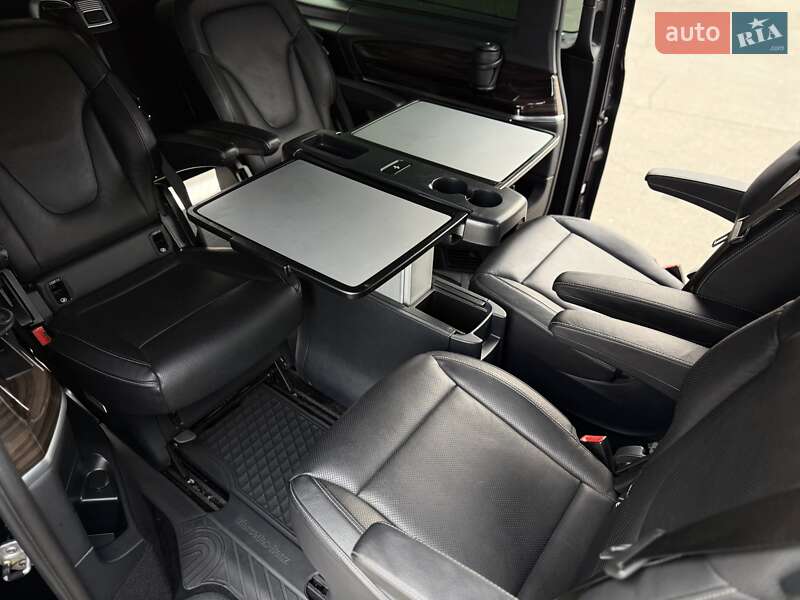 Мінівен Mercedes-Benz V-Class 2020 в Одесі