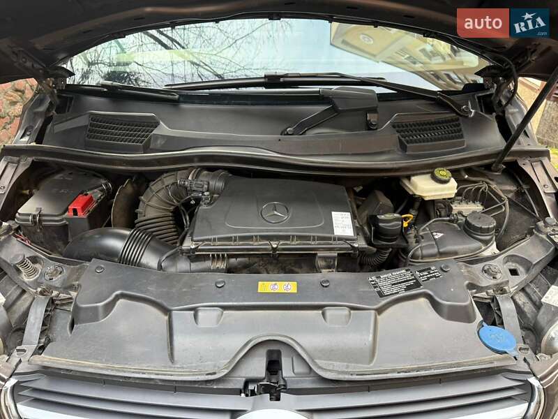 Минивэн Mercedes-Benz V-Class 2015 в Киеве