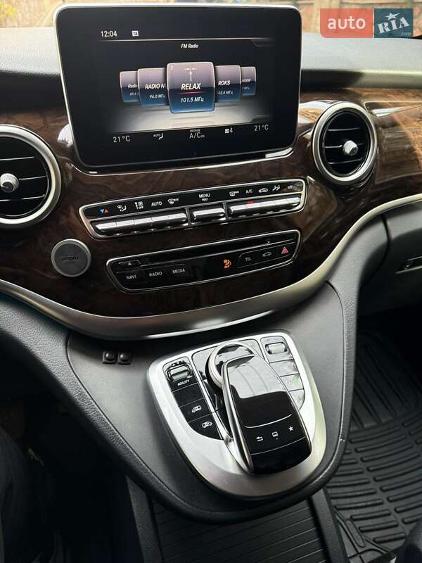 Минивэн Mercedes-Benz V-Class 2015 в Киеве