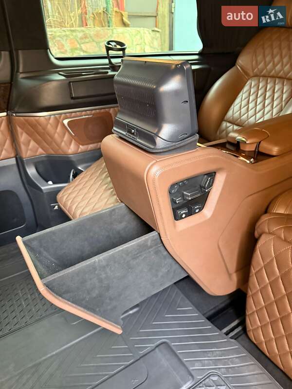 Минивэн Mercedes-Benz V-Class 2015 в Киеве