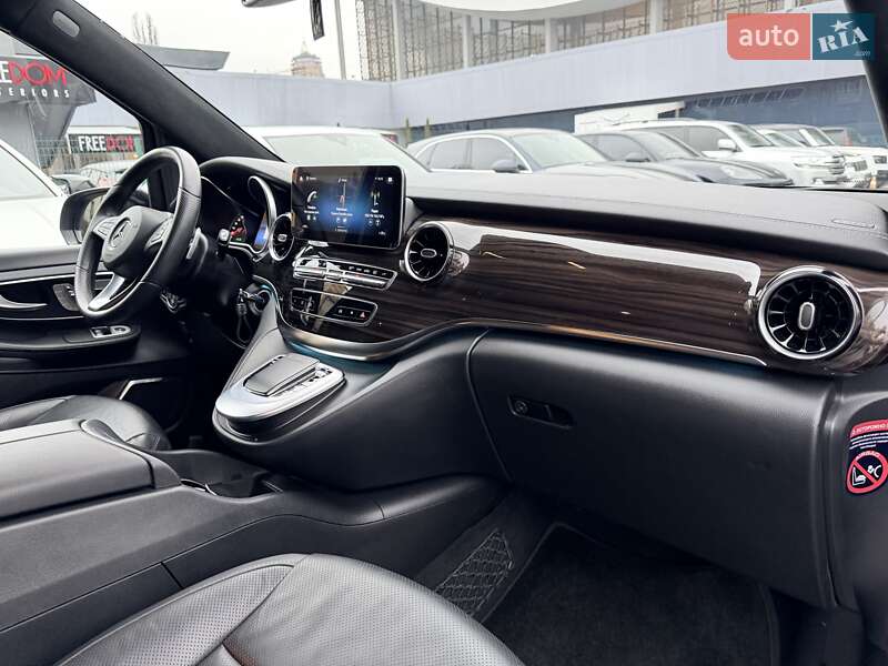 Мінівен Mercedes-Benz V-Class 2021 в Києві фото 36 Мінівен Mercedes-Benz V-Class 2021 в Києві