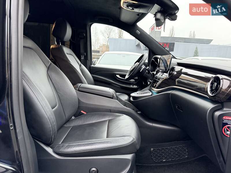 Мінівен Mercedes-Benz V-Class 2021 в Києві фото 33 Мінівен Mercedes-Benz V-Class 2021 в Києві