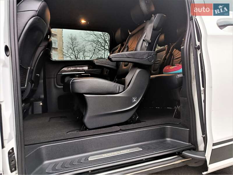 Мінівен Mercedes-Benz V-Class 2015 в Одесі
