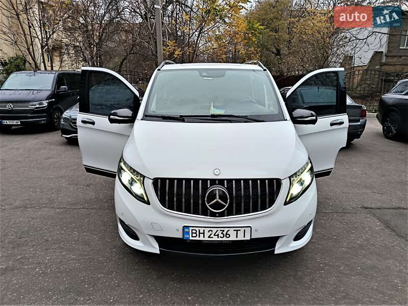 Мінівен Mercedes-Benz V-Class 2015 в Одесі